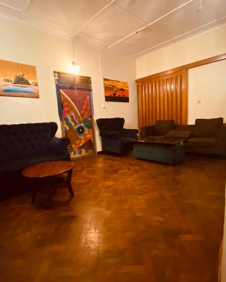 Afro Smile Hotel And Guest House-金贾 外观 照片